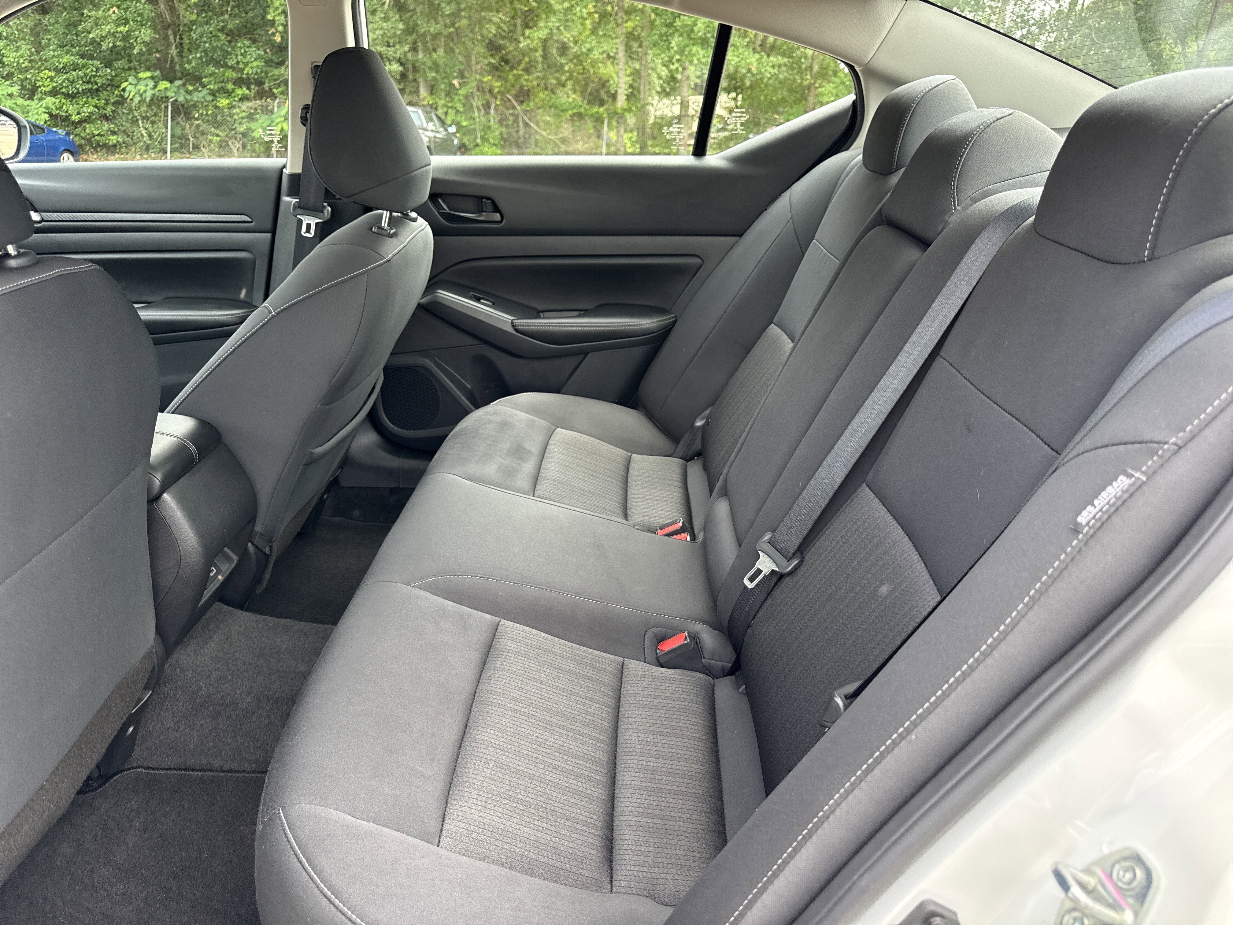 Used 2025 Glacier White Nissan SV image 13