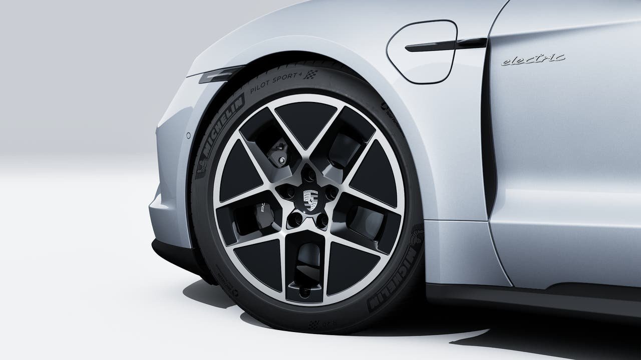 New 2026 Dolomite Silver Metallic Porsche 4 image 10