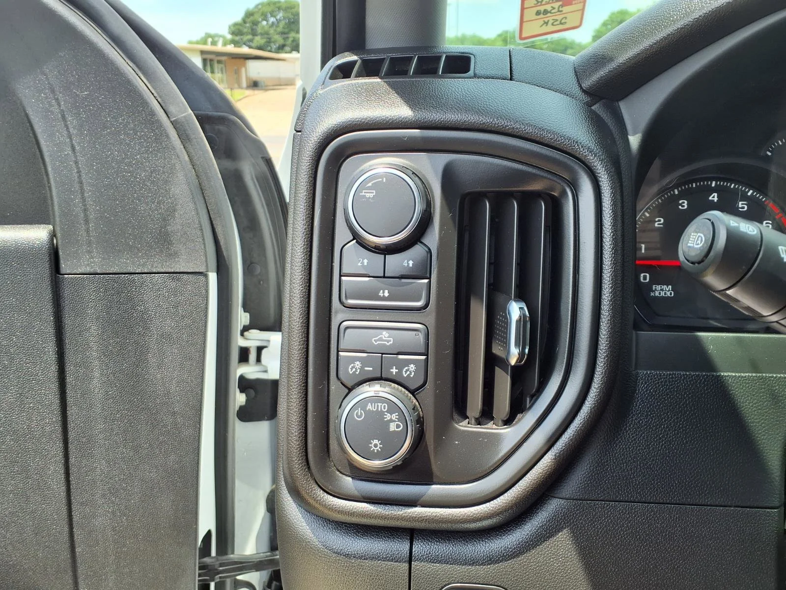 Used 2024 Summit White Chevrolet Custom image 11