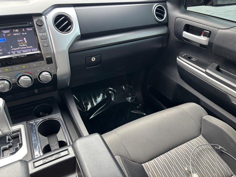 Used 2014 Black Toyota CrewMax 5.7L FFV V8 6-Spd AT SR5 (Natl) image 18