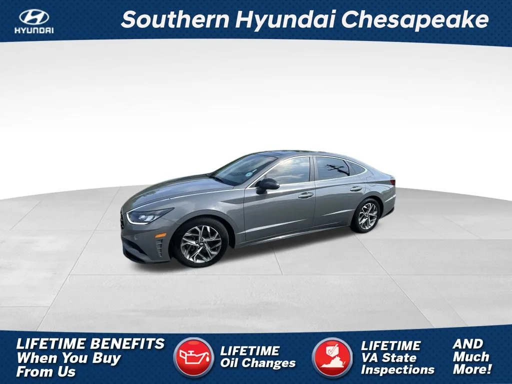 Used 2022 Gray Hyundai SEL image 1