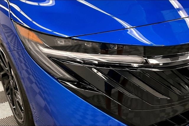 New 2026 Bluestone Pearl/Super Blk Nissan SR image 14