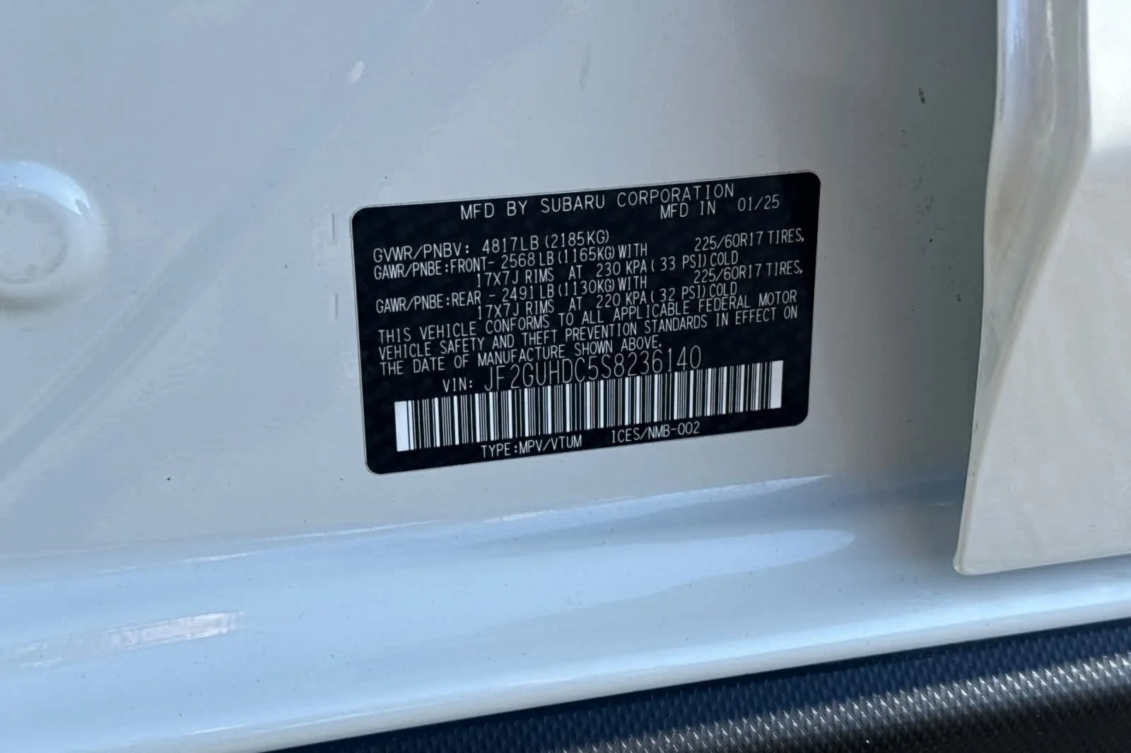 Used 2025 Crystal White Pearl Subaru Premium image 33