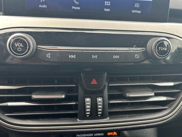 Used 2022 Blue Ford SEL image 17