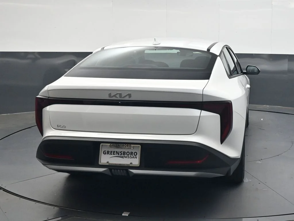 Used 2025 White Kia LXS image 5