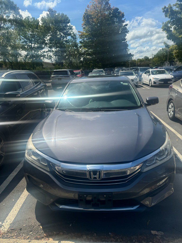 Used 2016 Red Honda EX image 1