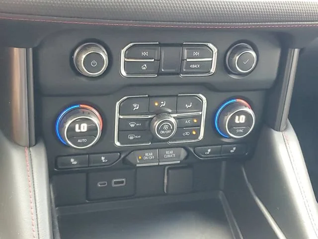 Used 2022 Summit White Chevrolet RST image 19