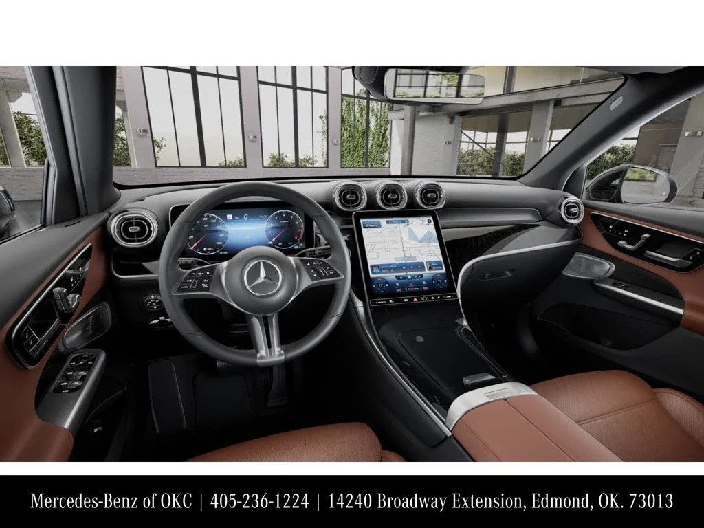 Used 2026 Black Mercedes-Benz GLC 300 image 3