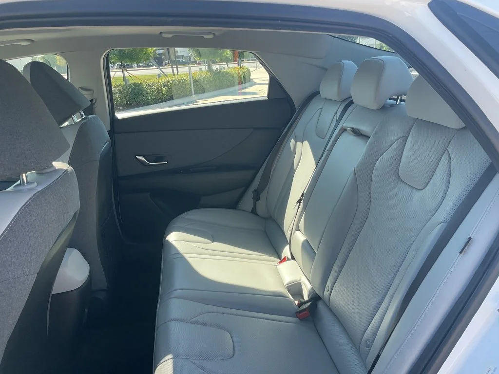 Used 2025 White Hyundai Limited image 13
