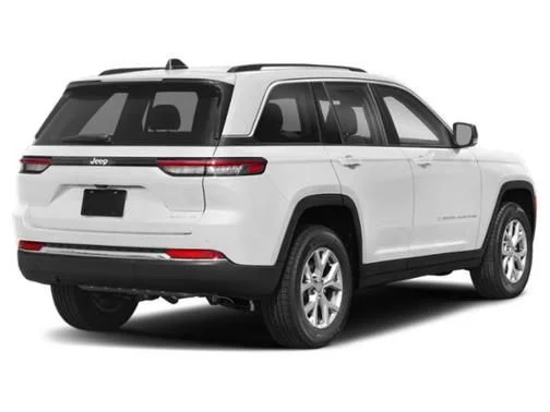 Used 2024 White Jeep Summit Reserve image 3