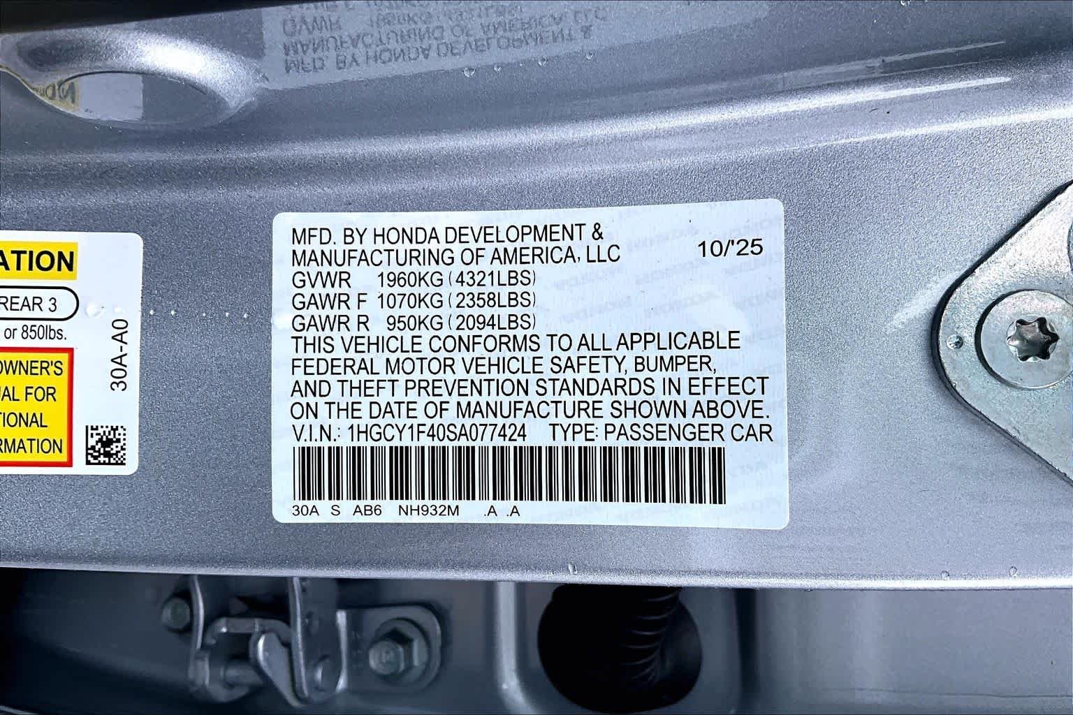 Used 2025 Solar Silver Metallic Honda SE image 33