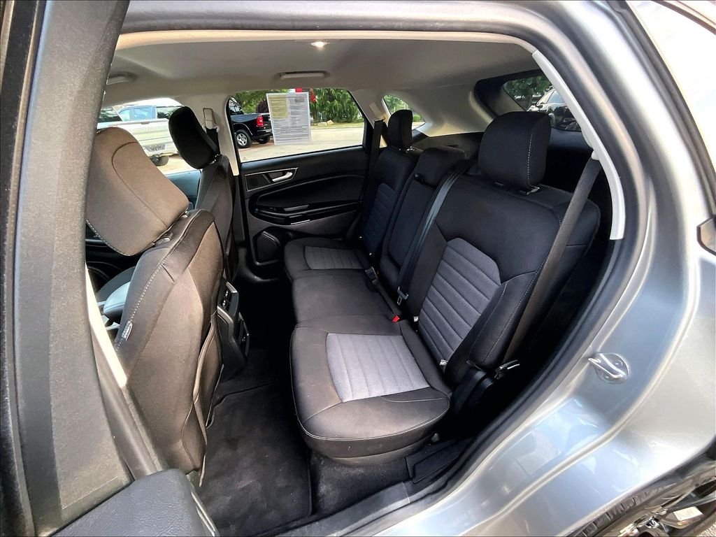 Used 2022 Silver Ford SE image 15