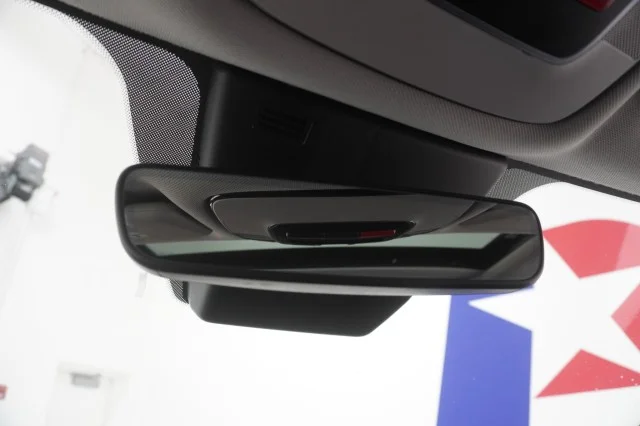 Used 2024  Hyundai SEL image 33