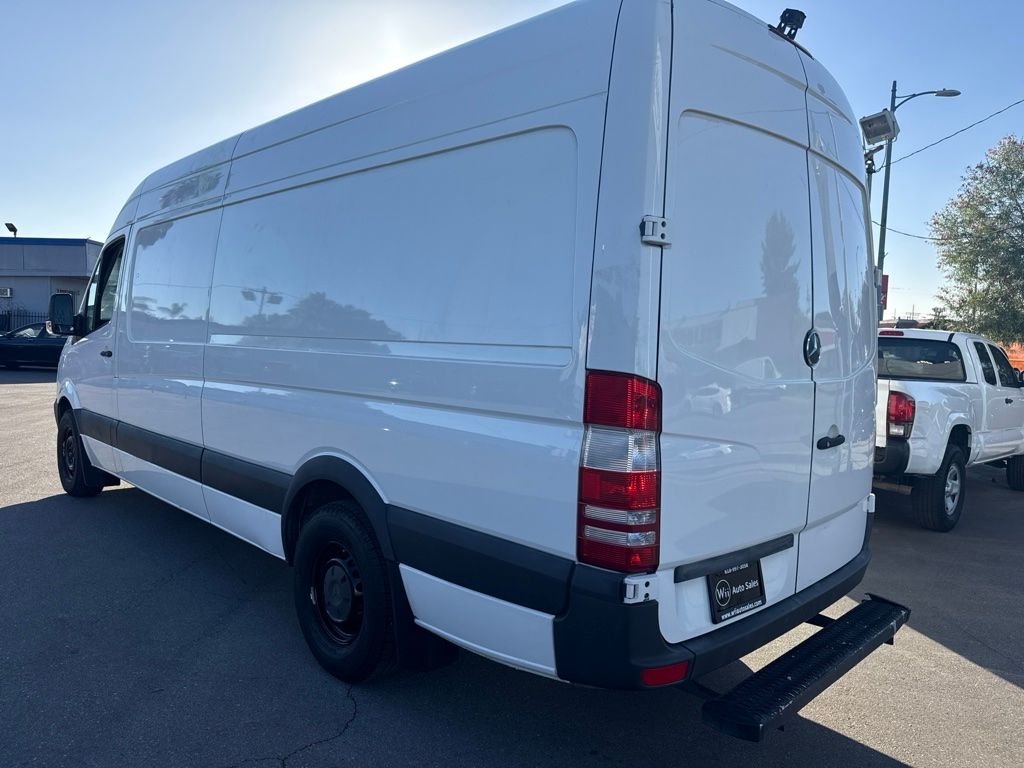 Used 2016 White Mercedes-Benz Cargo 170 WB image 2