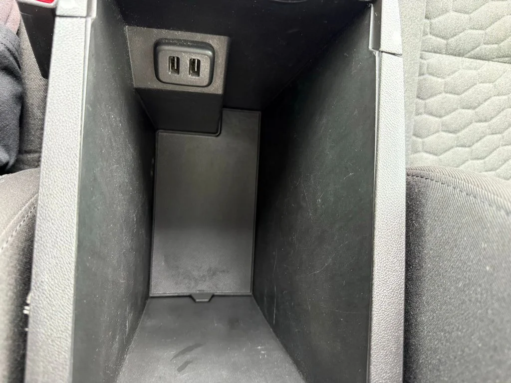 Used 2018 Gray Chevrolet LT image 25