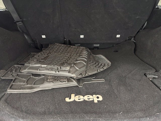 Used 2016 Silver Jeep Unlimited Sahara image 31
