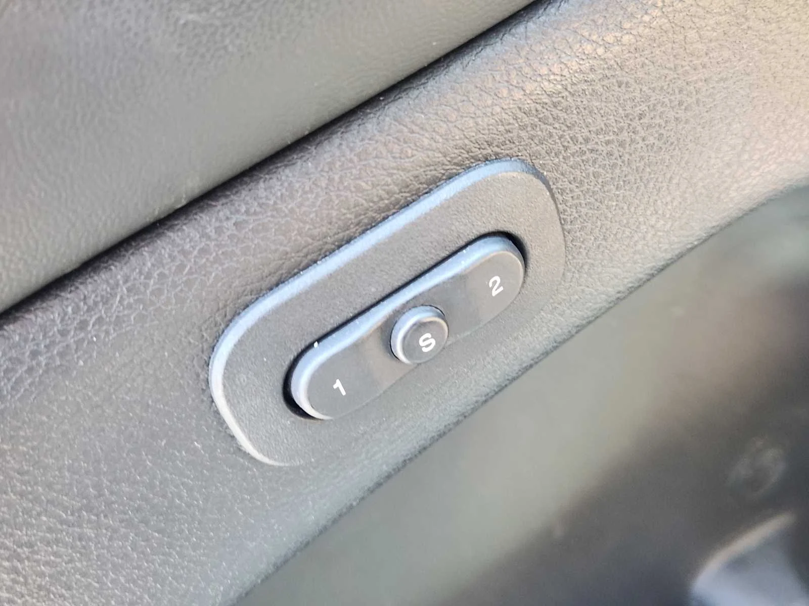 Used 2019 Black Jeep Limited 4x2 image 22