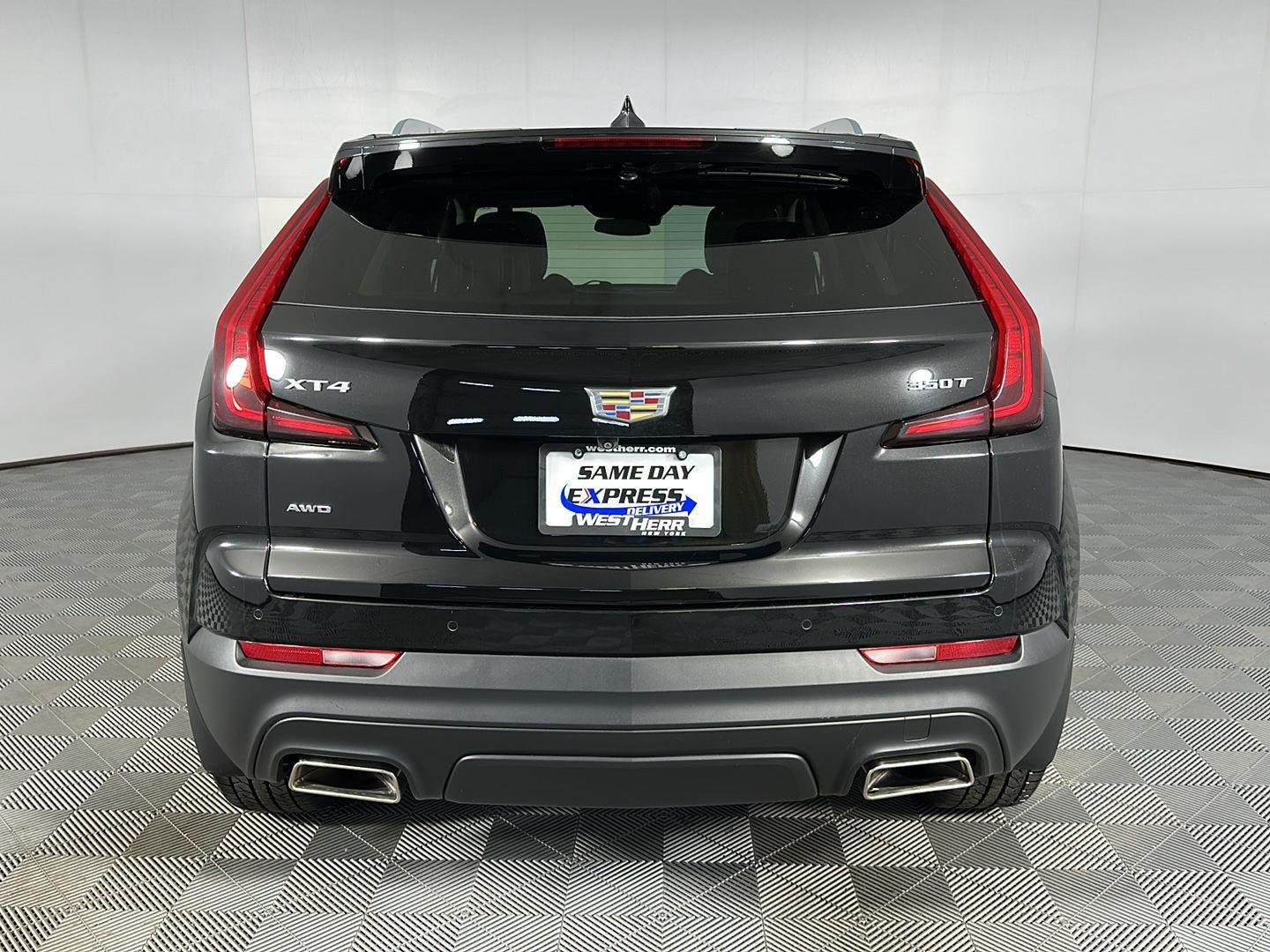 Used 2022 Stellar Black Metallic Cadillac AWD Luxury image 24