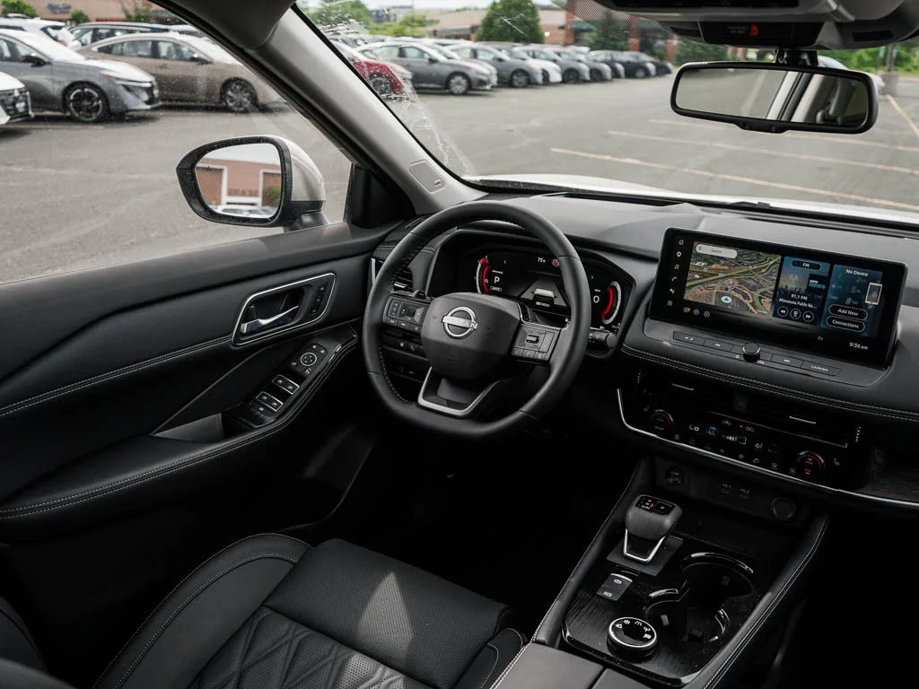 2026 Nissan Rogue Platinum - Photo 14