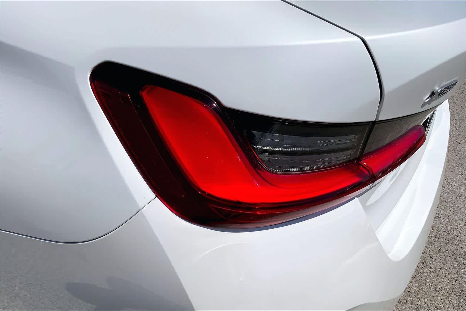 2025 BMW 3 Series 330i - Photo 29