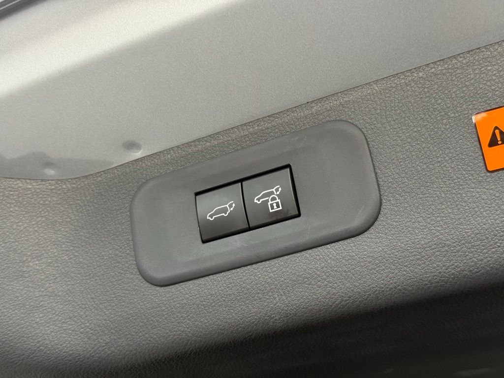 2025 Lexus TX Base - Photo 17