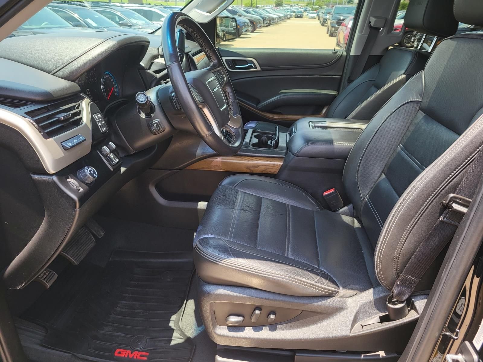 Used 2019 Onyx Black GMC Denali image 22