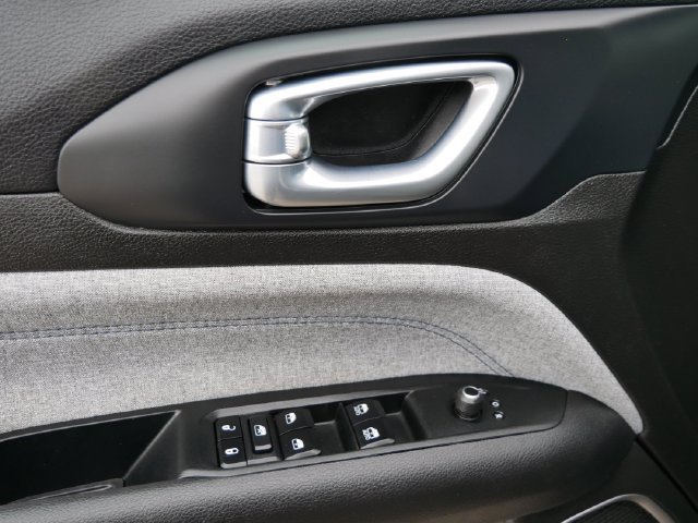 Used 2024 Black Jeep Latitude image 12