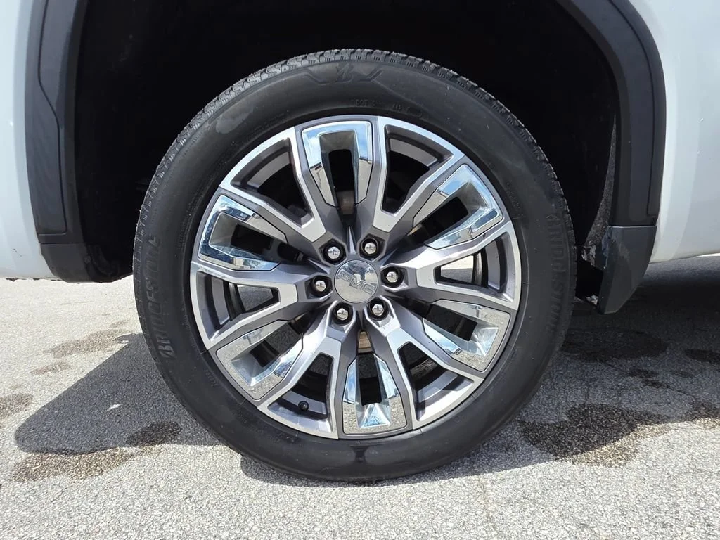 Used 2023 Summit White GMC Denali image 16