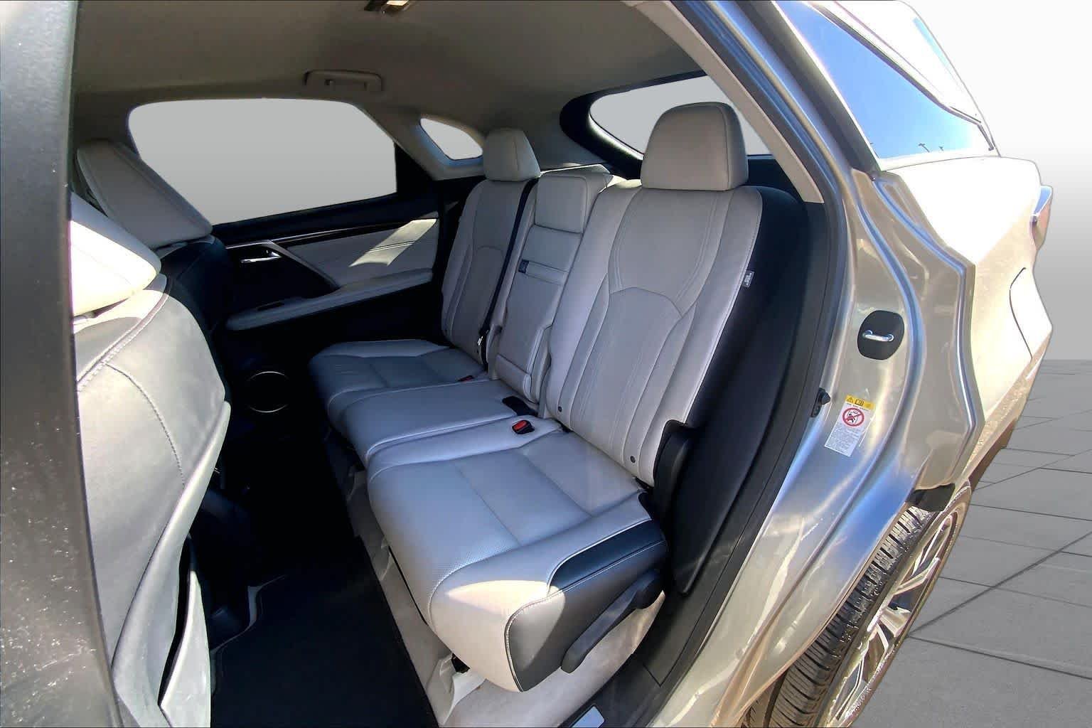 Certified Used 2018 Atomic Silver Lexus  image 21