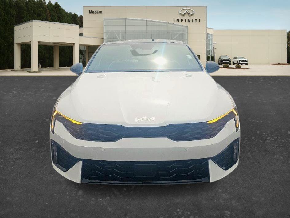 Used 2026 Snow White Pearl Kia GT-Line image 2