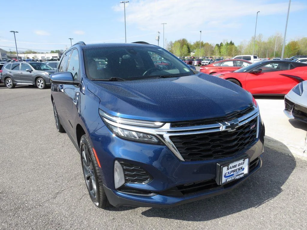 Used 2023 Blue Chevrolet RS image 4