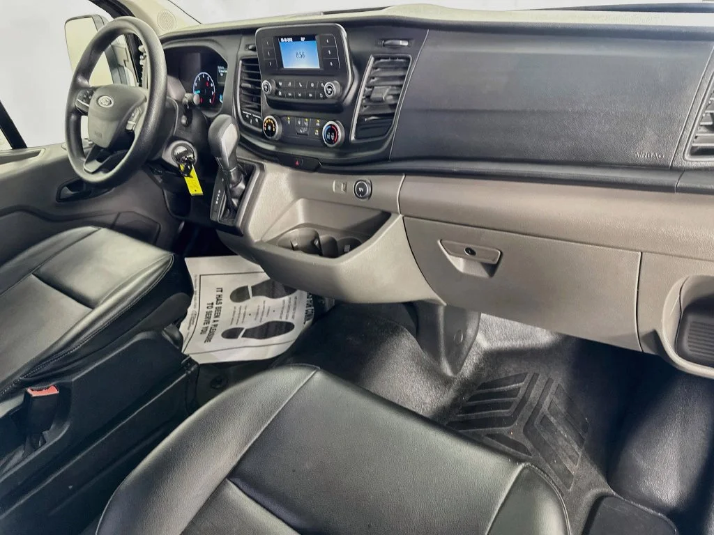 Used 2023 Black Metallic Ford Base image 31