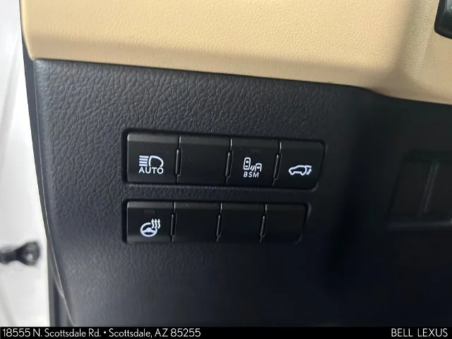 Used 2019 White Lexus 300 Base image 28