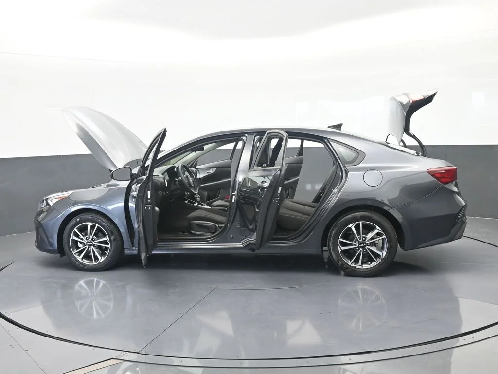 Used 2023 Gravity Gray Kia LXS image 66