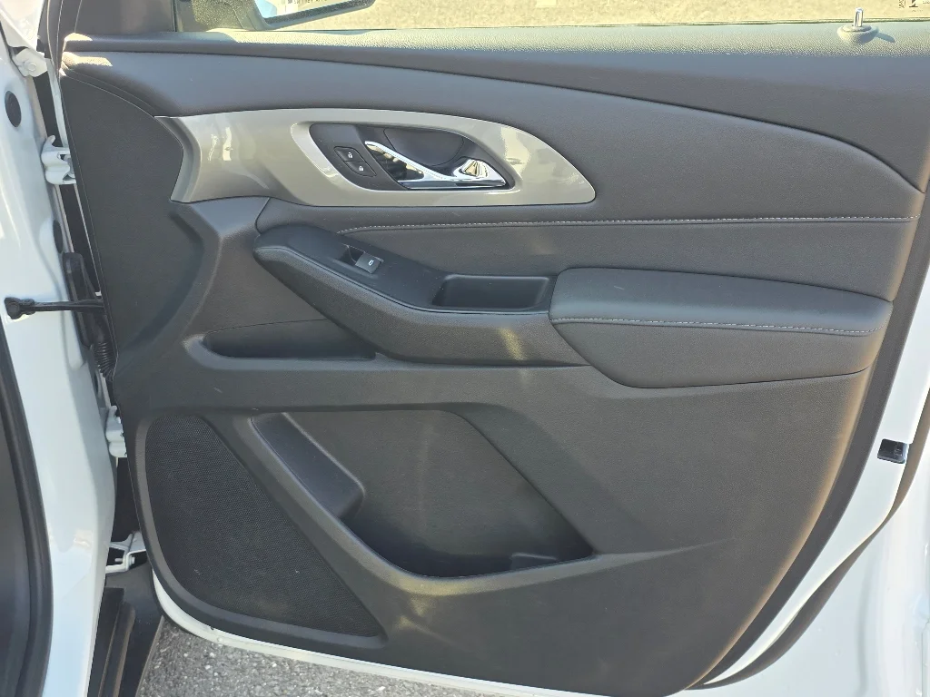 Used 2023 Summit White Chevrolet LT image 20