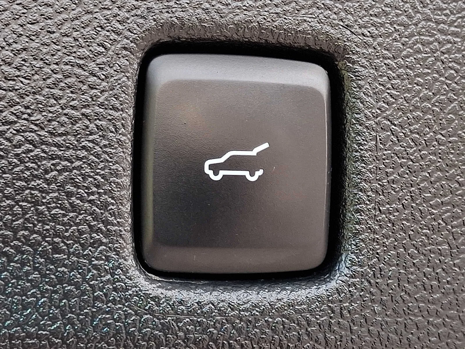 Used 2023 White Ford Active image 29