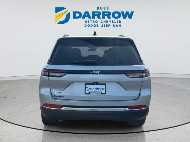 Used 2024 Silver Jeep 4xe image 4