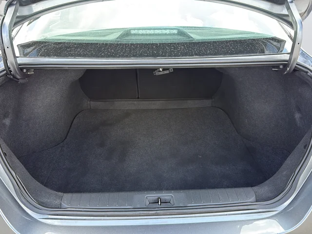 Used 2024 Gray Nissan SV image 30