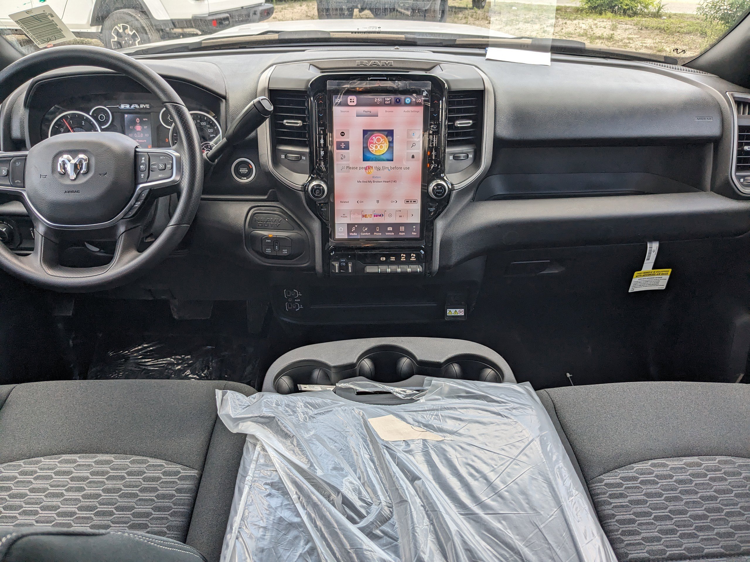2025 RAM 2500 Tradesman - Photo 13