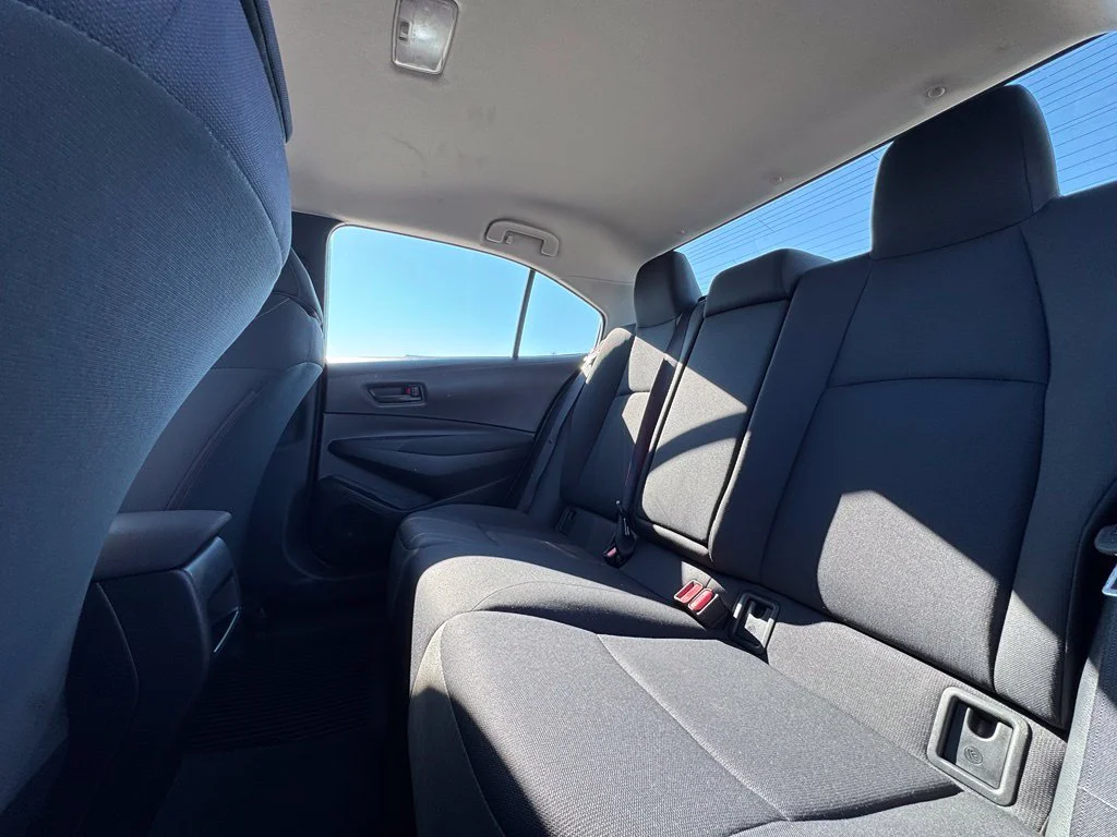 Used 2022  Toyota LE image 17