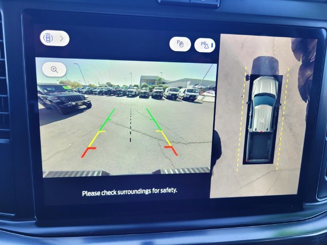 Used 2025  Ford Lariat image 15