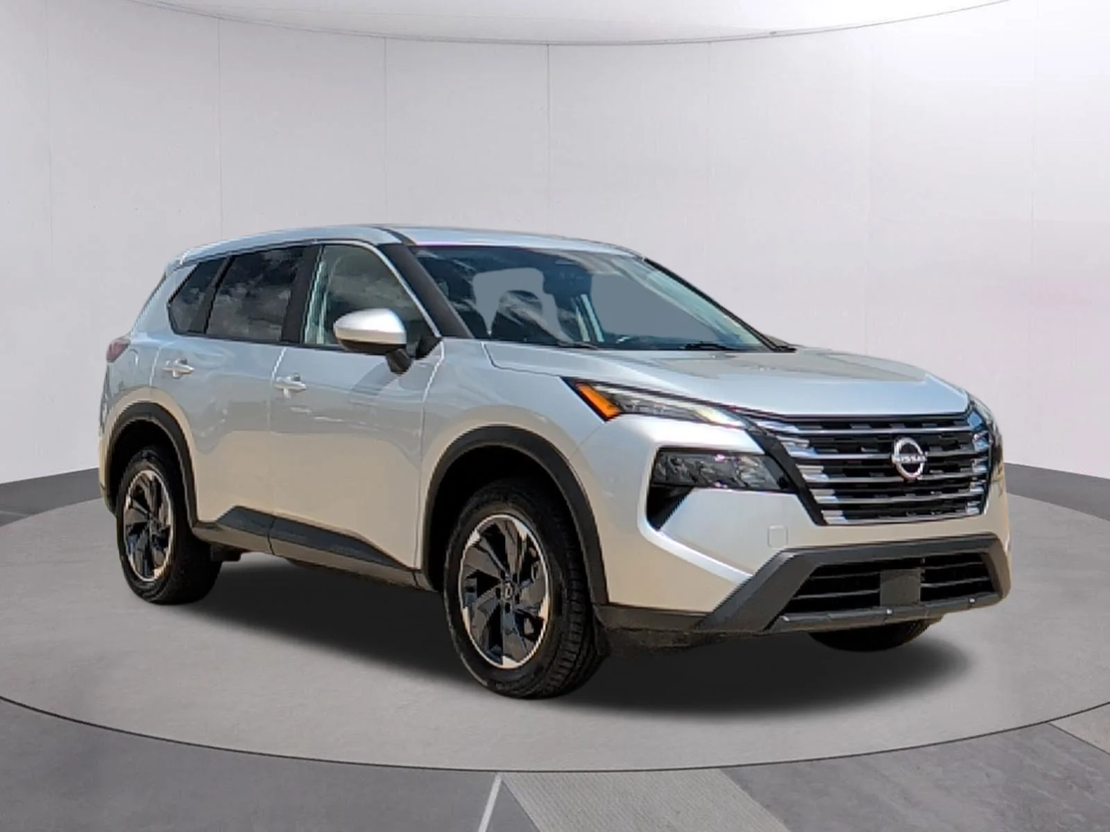 Used 2024 Brilliant Silver Metallic Nissan SV image 7