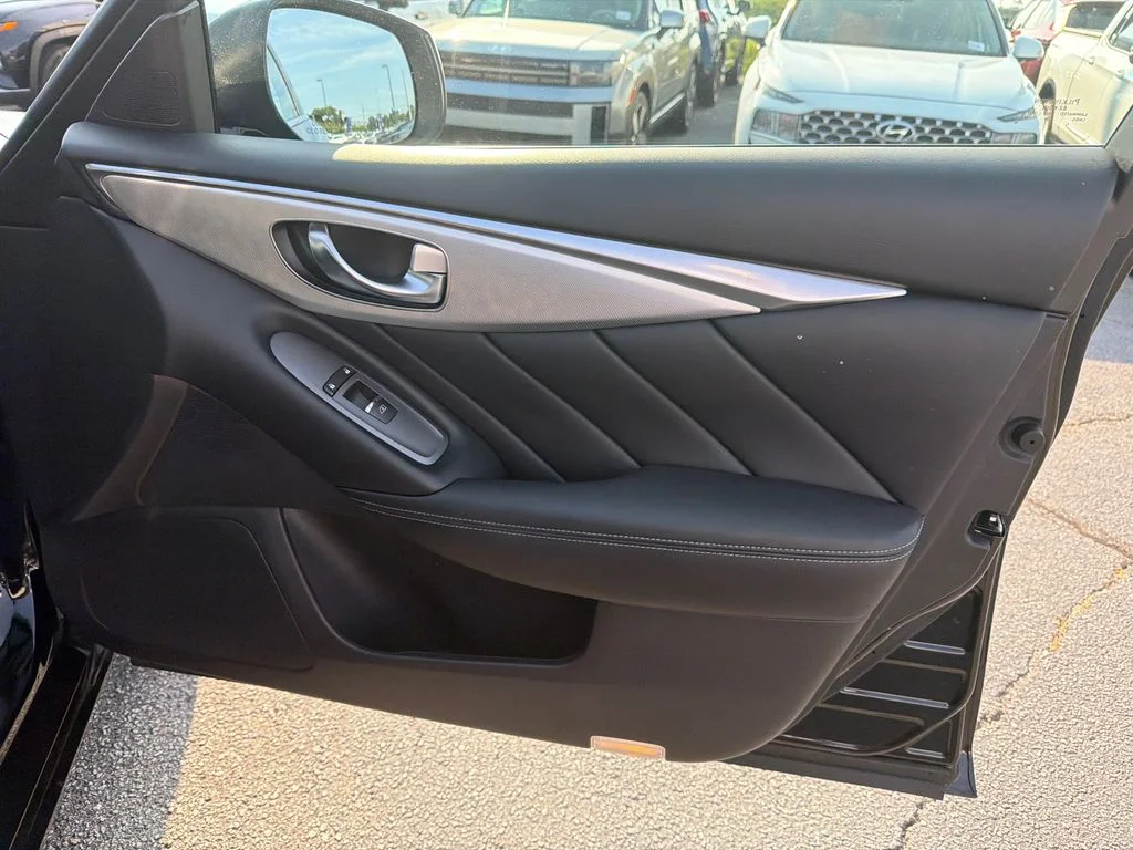 Used 2020 Black INFINITI 3.0t LUXE image 14