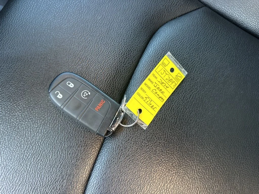 Used 2024 Silver Jeep Limited image 32