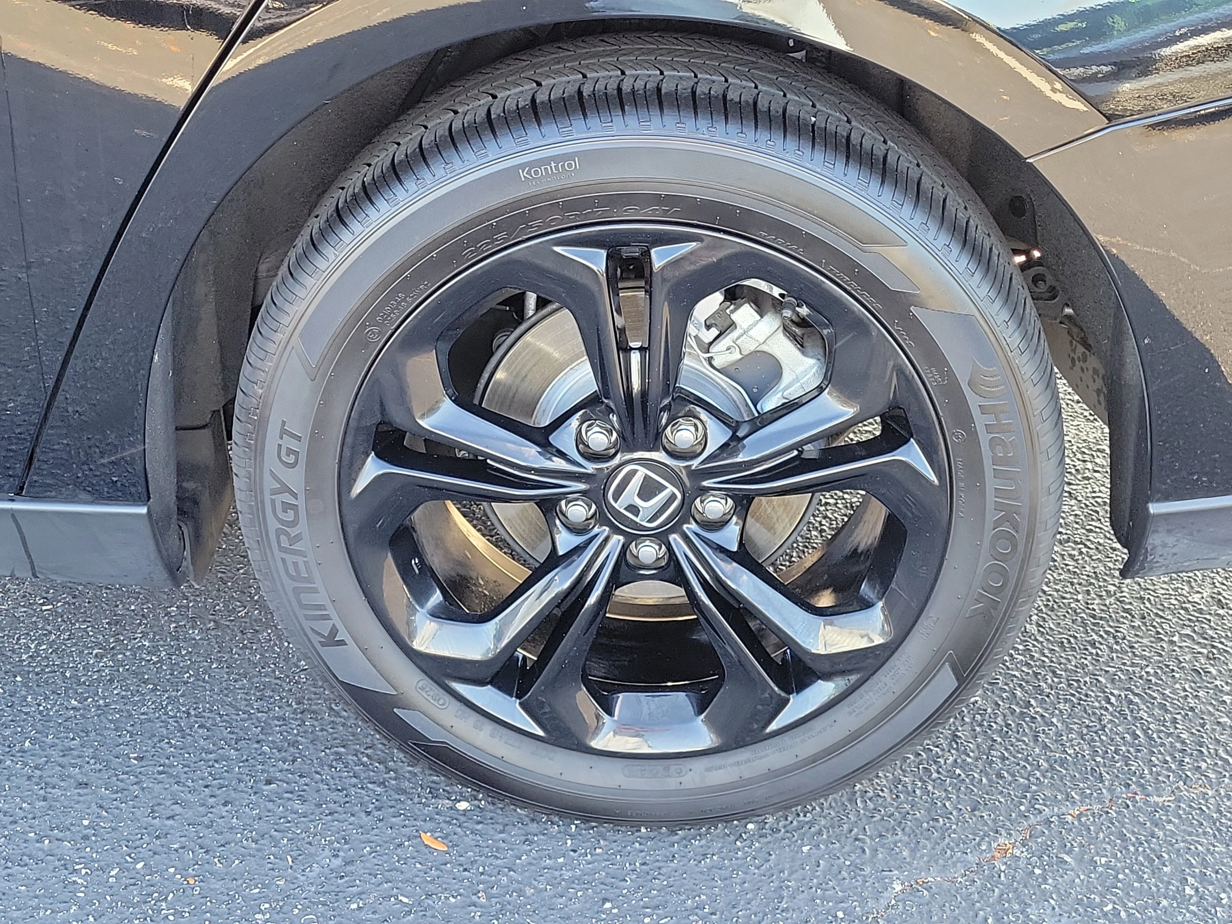 2025 Honda Accord SE - Photo 31
