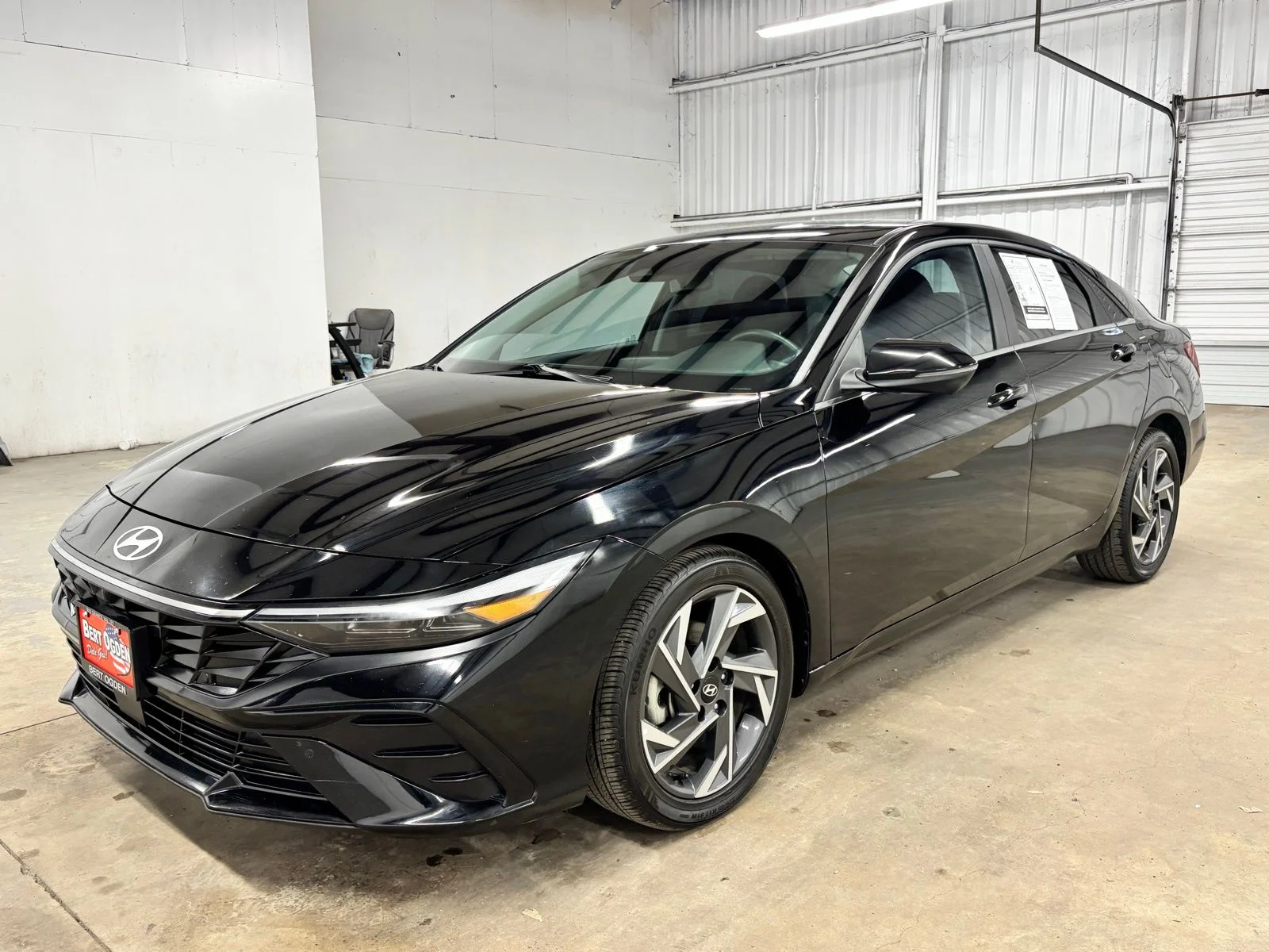 Used 2024 Black Hyundai Limited image 3