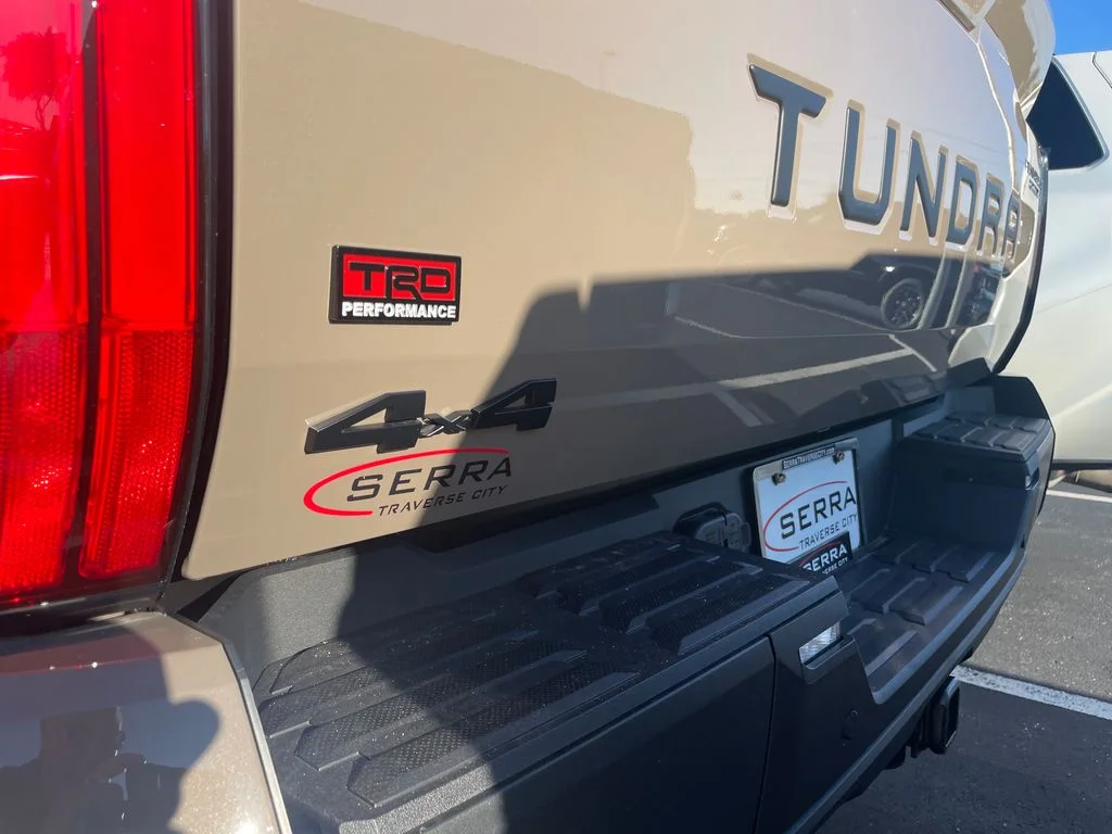 2026 Toyota Tundra Limited - Photo 9