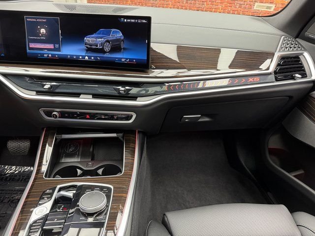 2026 BMW X5 40i - Photo 17