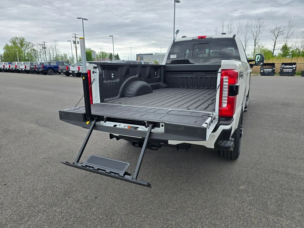 New 2026 Star White Metallic Tri-Coat Ford F-250® Lariat® image 12