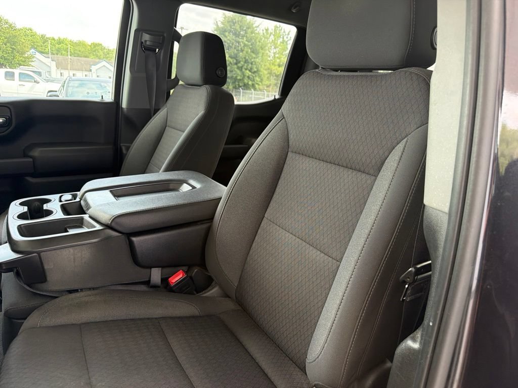 Used 2023 Dark Ash Metallic Chevrolet Custom image 8